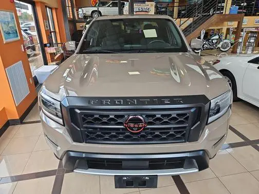2023 Nissan Frontier PRO-4X 4WD photo