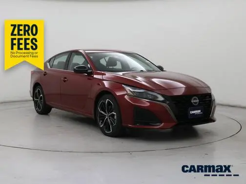 2023 Nissan Altima 2.5 SR AWD photo