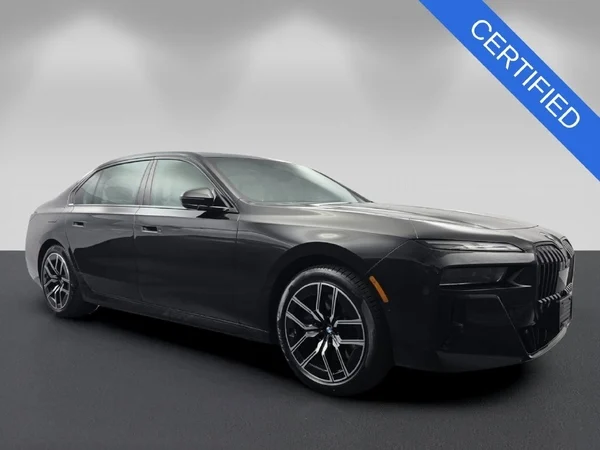 2023 BMW 7 Series 740i RWD photo