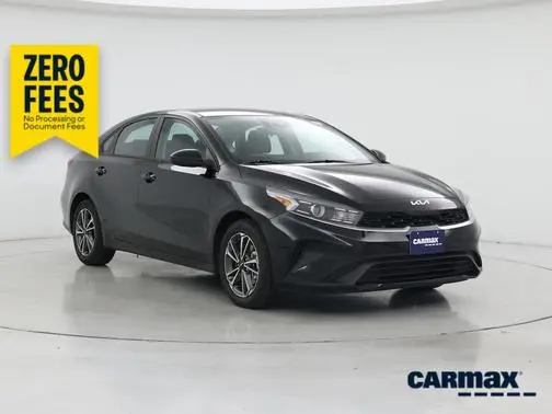 2023 Kia Forte LXS FWD photo