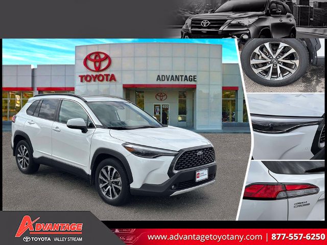 2023 Toyota Corolla Cross XLE AWD photo