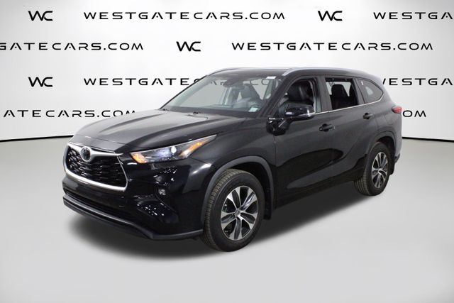 2023 Toyota Highlander XLE FWD photo