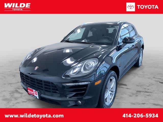 2015 Porsche Macan S AWD photo