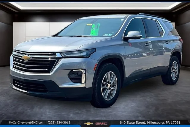 2023 Chevrolet Traverse LT Cloth FWD photo