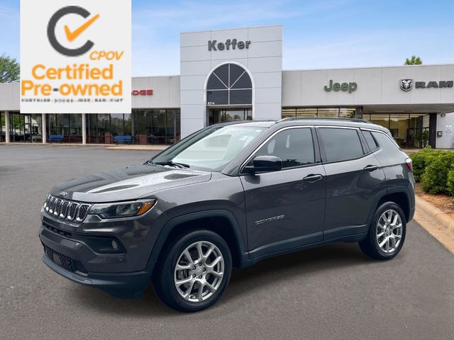 2023 Jeep Compass Latitude Lux 4WD photo