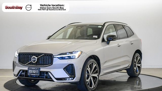 2023 Volvo XC60 Ultimate Dark Theme FWD photo