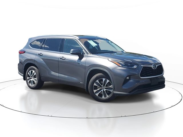 2021 Toyota Highlander Hybrid XLE AWD photo