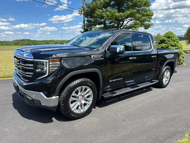 2023 GMC Sierra 1500 SLT 4WD photo