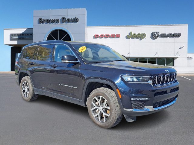 2023 Jeep Grand Cherokee L Limited 4WD photo