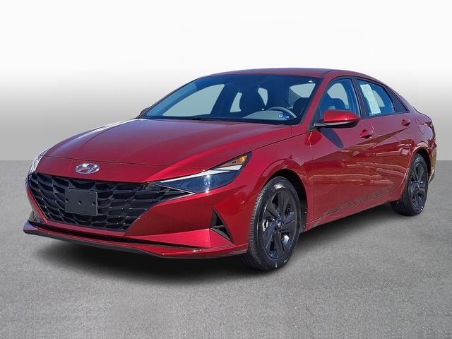 2023 Hyundai Elantra SEL FWD photo