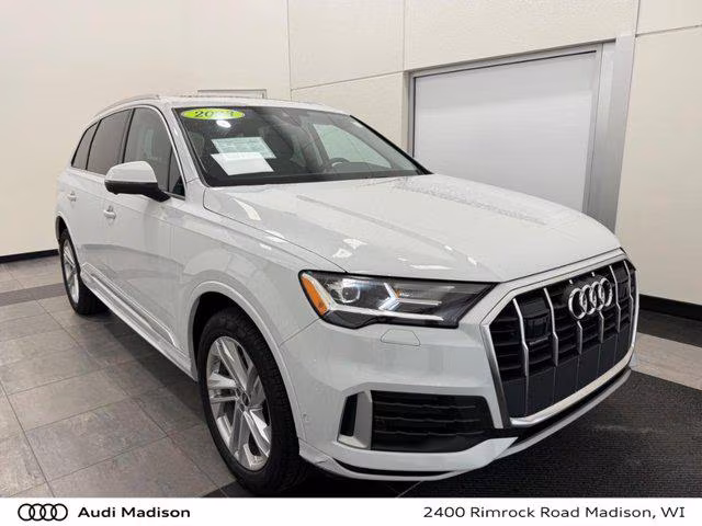 2023 Audi Q7 Premium AWD photo