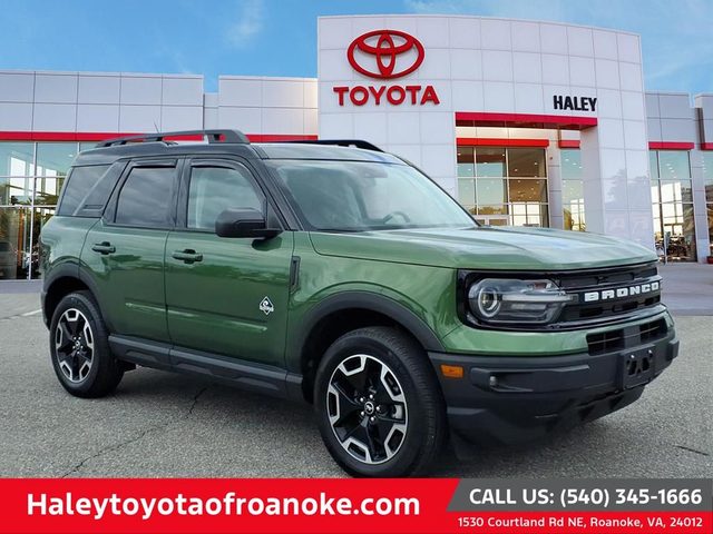 2023 Ford Bronco Sport Outer Banks 4WD photo