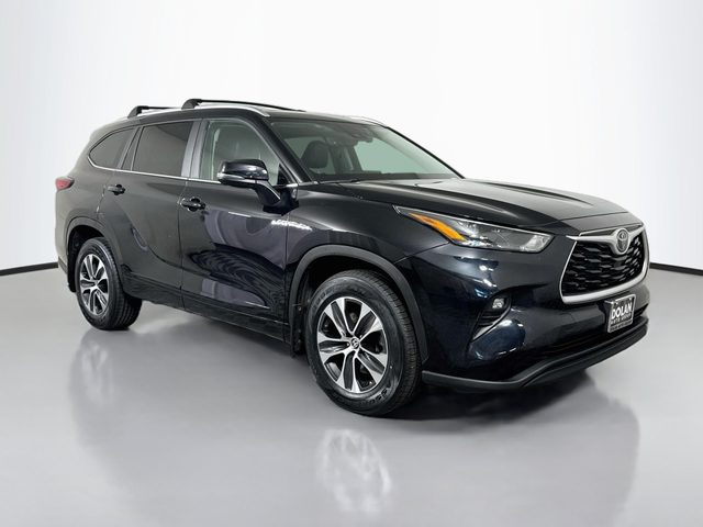 2023 Toyota Highlander XLE AWD photo
