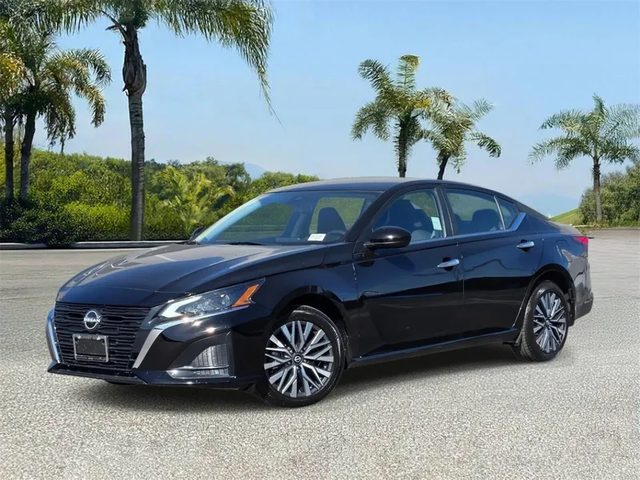 2023 Nissan Altima 2.5 SV AWD photo