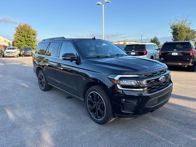 2023 Ford Expedition Limited 4WD photo