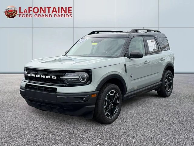 2023 Ford Bronco Sport Outer Banks 4WD photo