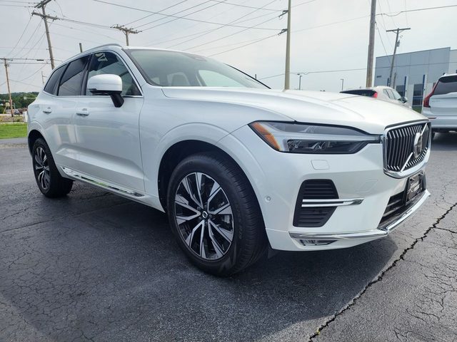 2023 Volvo XC60 Plus Bright Theme AWD photo