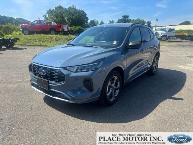 2023 Ford Escape ST-Line AWD photo