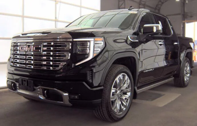 2023 GMC Sierra 1500 Denali 4WD photo