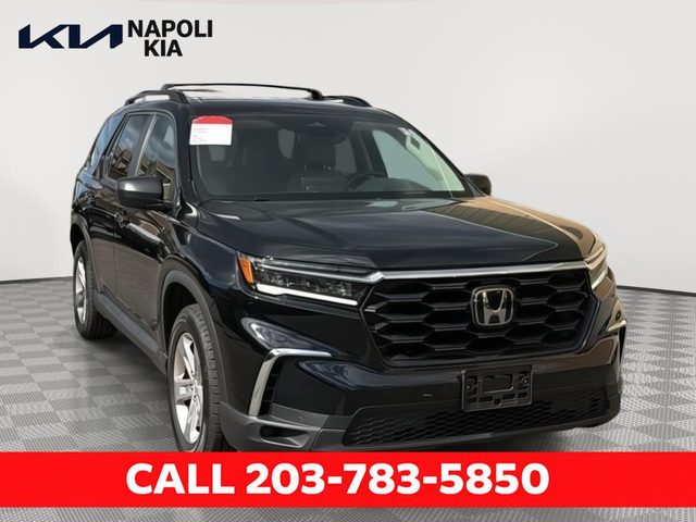 2023 Honda Pilot LX AWD photo