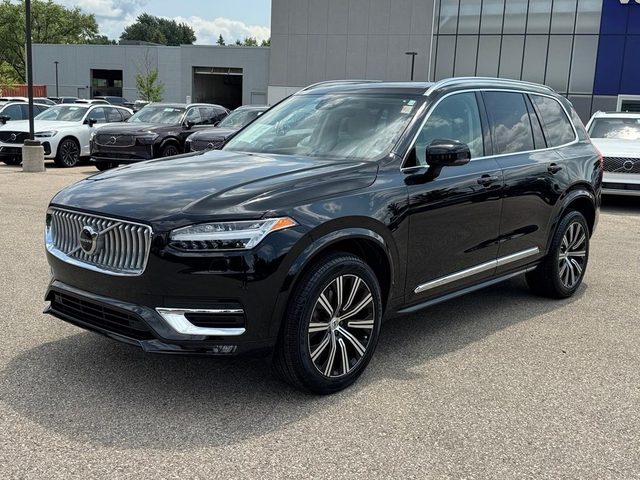 2023 Volvo XC90 Plus AWD photo