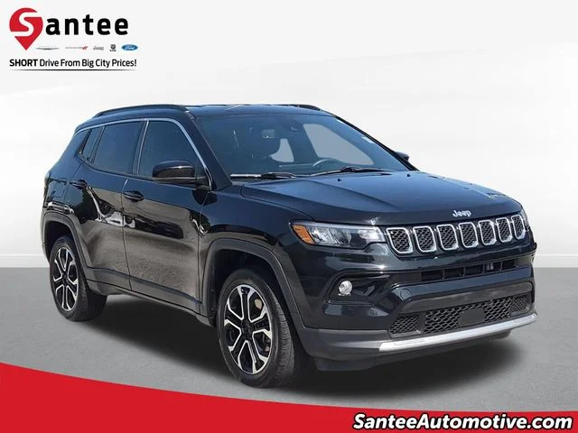 2023 Jeep Compass Limited 4WD photo