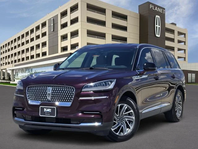 2023 Lincoln Aviator Standard AWD photo