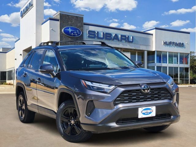 2023 Toyota RAV4 XLE FWD photo