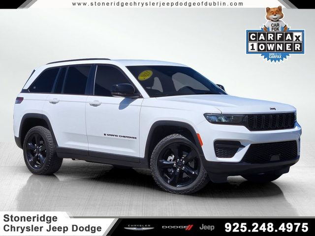 2023 Jeep Grand Cherokee Altitude RWD photo