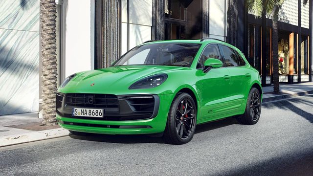 2022 Porsche Macan GTS AWD photo