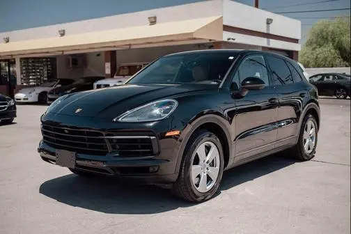 2023 Porsche Cayenne AWD photo