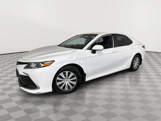 2023 Toyota Camry Hybrid LE FWD photo