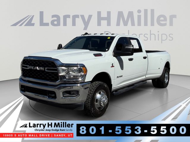 2023 Ram 3500 Big Horn 4WD photo