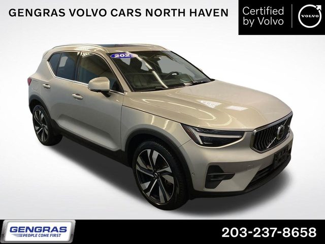 2023 Volvo XC40 Ultimate Bright Theme AWD photo