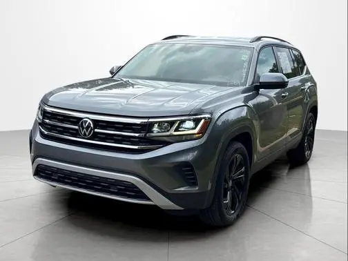 2023 Volkswagen Atlas 3.6L V6 SE w/Technology FWD photo
