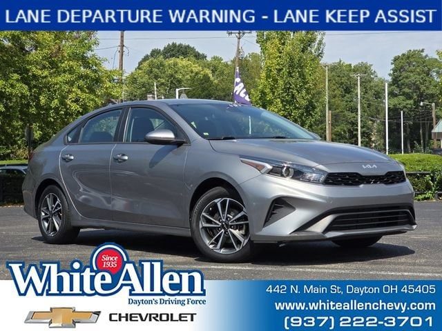2023 Kia Forte LXS FWD photo