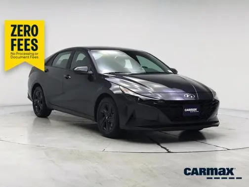 2023 Hyundai Elantra SEL FWD photo