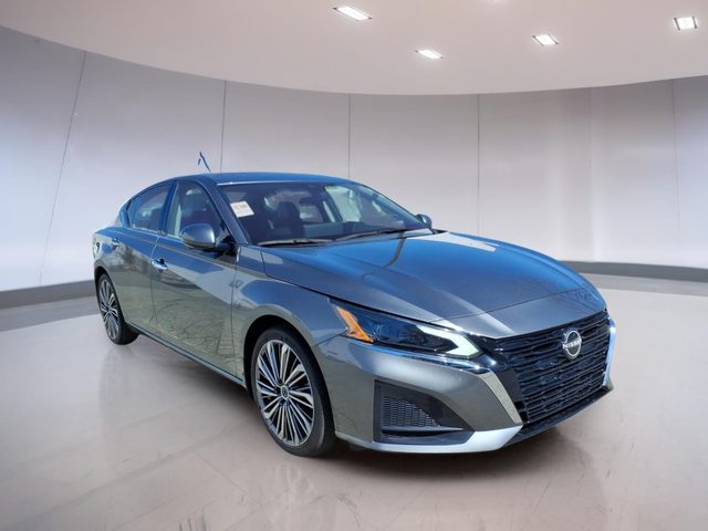 2023 Nissan Altima 2.5 SL FWD photo