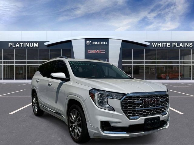 2023 GMC Terrain Denali AWD photo