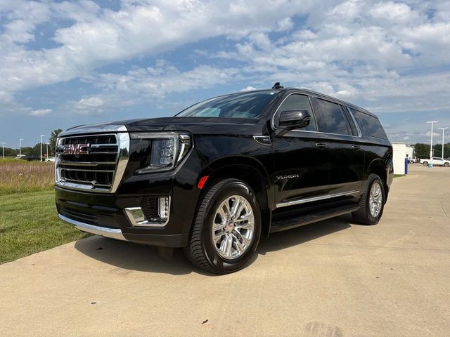 2023 GMC Yukon XL SLT 4WD photo