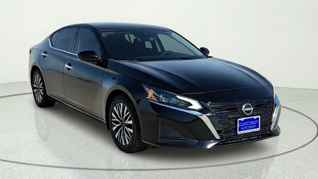 2023 Nissan Altima 2.5 SV FWD photo