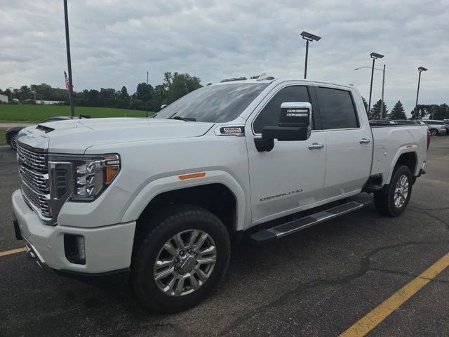 2022 GMC Sierra 2500HD Denali 4WD photo