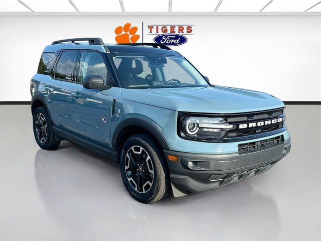 2023 Ford Bronco Sport Outer Banks 4WD photo