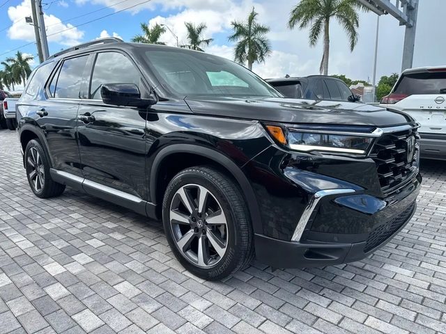 2023 Honda Pilot Elite AWD photo