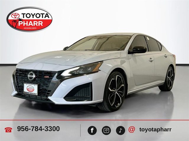 2023 Nissan Altima 2.5 SR FWD photo