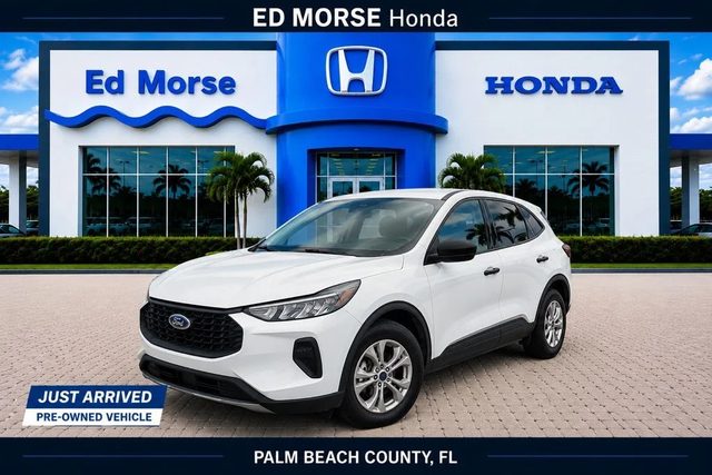 2023 Ford Escape Base FWD photo