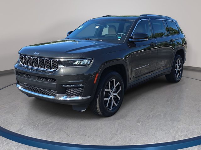 2023 Jeep Grand Cherokee L Limited 4WD photo