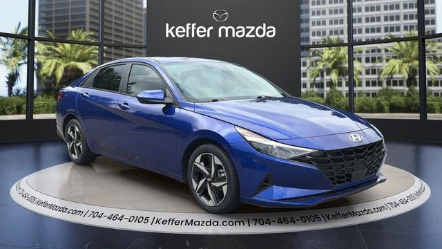 2023 Hyundai Elantra SEL FWD photo
