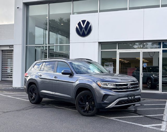 2023 Volkswagen Atlas 3.6L V6 SE w/Technology AWD photo