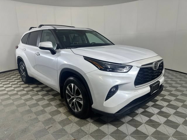 2023 Toyota Highlander XLE AWD photo